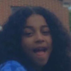 Meet your Posher, Ava